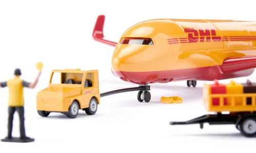 Siku DHL cargo aircraft with accessories Aeronave Previamente montado