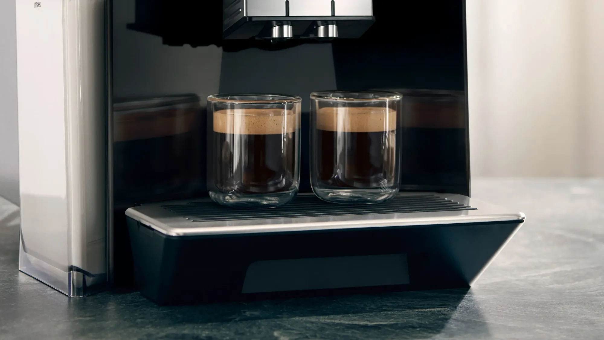 Machine à café tout-automatique EQ900 Noir TQ905R09