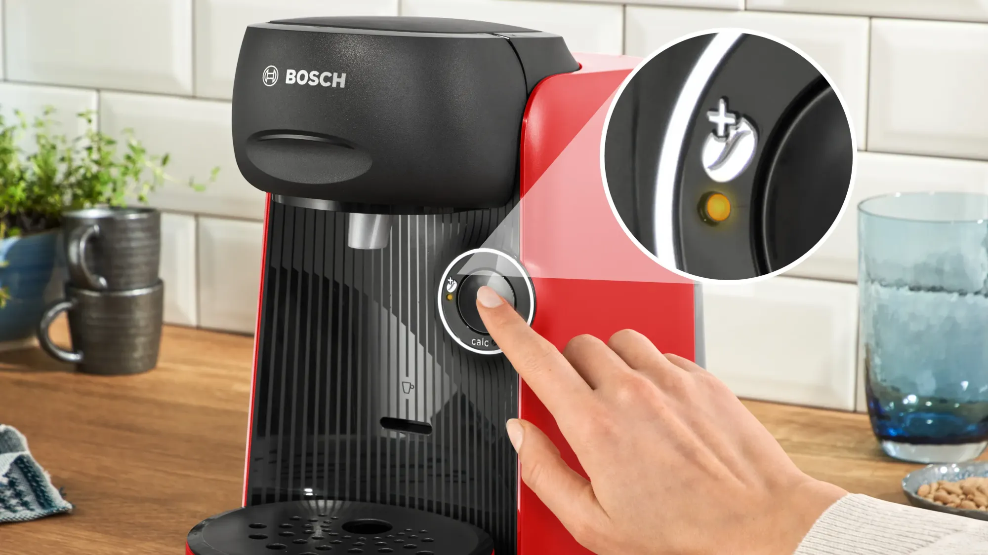 Machine multi-boissons automatique TASSIMO FINESSE friendly TAS163E