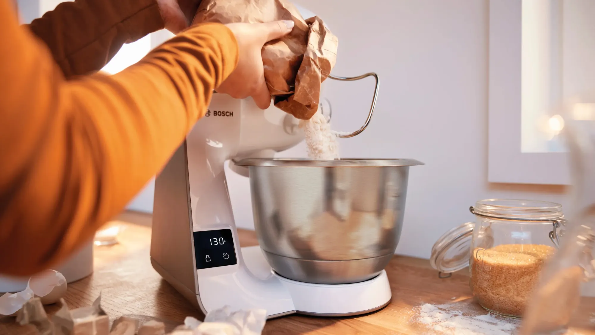 Série 4 Robot pâtissier avec balance MUM 5 1000 W Blanc MUM5XL74