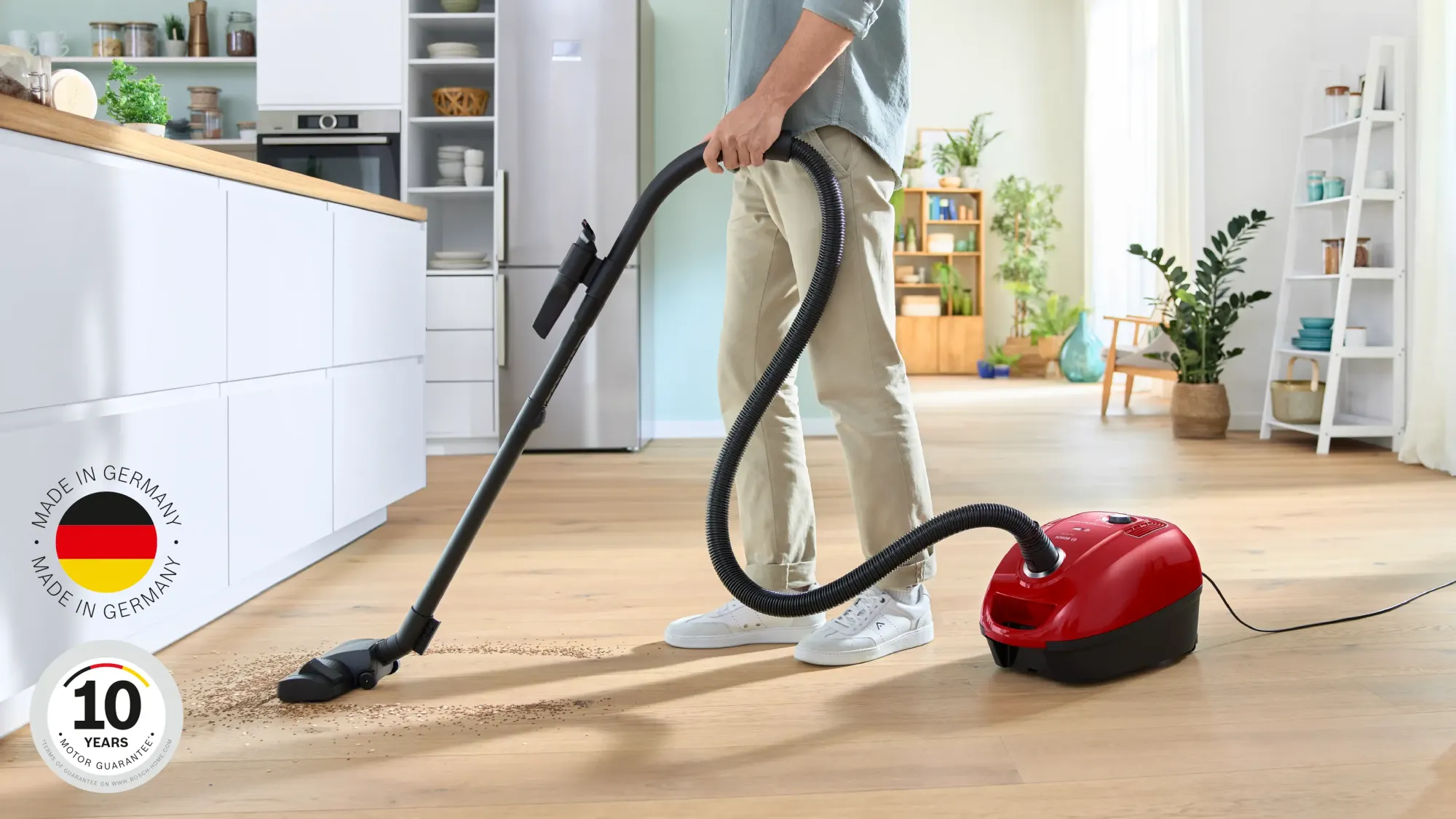 Série 4 Aspirateur avec sac Rouge BGB38RD2