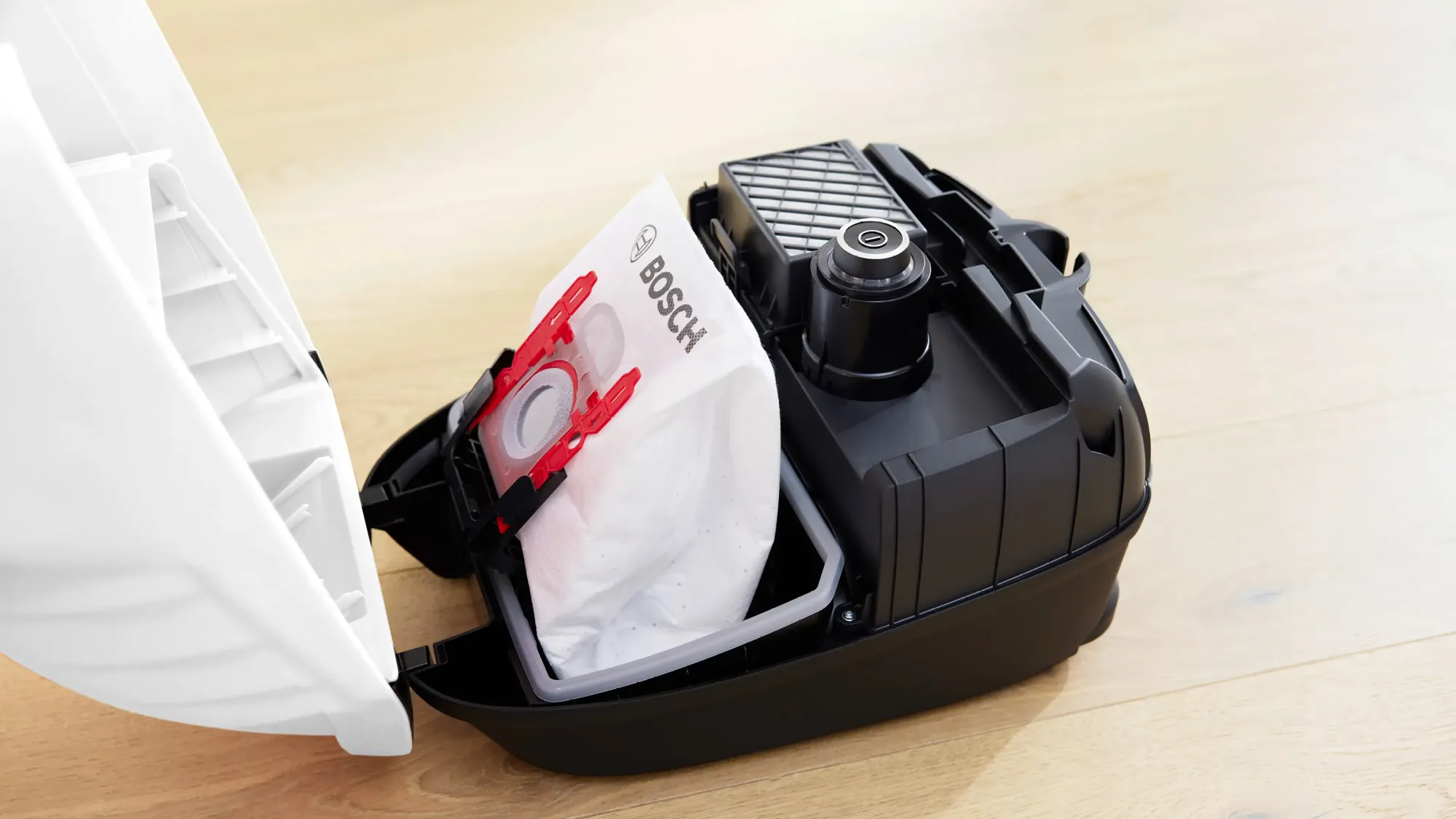 Série 6 Aspirateur avec sac ProSilence Blanc BGB6SIL1